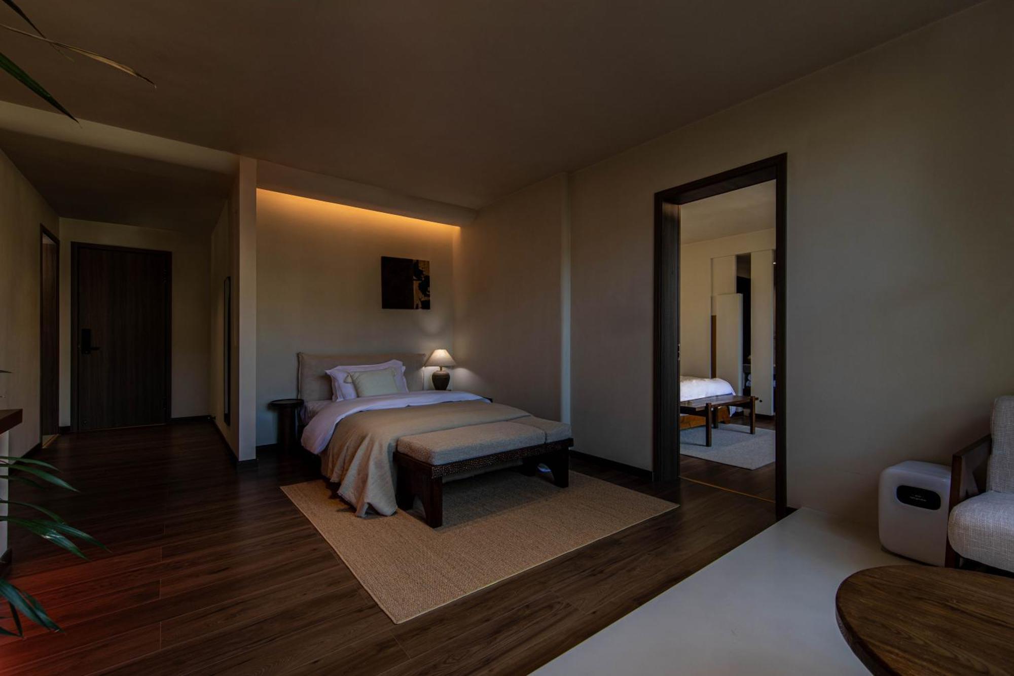 Shangri-La'S Three Seasons Resort & Hotel Exterior photo
